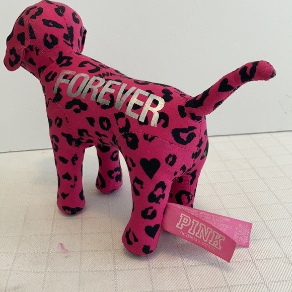 Free bundle of 3 read PINK Victoria’s Secret Dog leopard print FOREVER - Picture 3 of 8